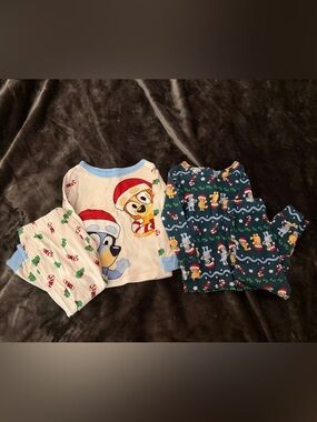 Bluey Holiday Kids Pajama Sets - Festive Character Print